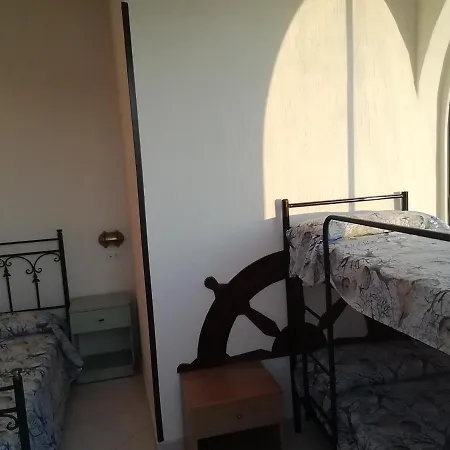 Affittacamere Cala Scirocco Palace 2*